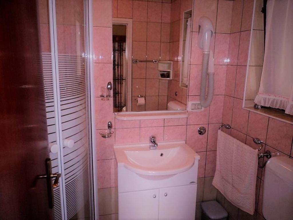 Apartments And Rooms With Parking Space Rabac, Labin - 12368 Luaran gambar